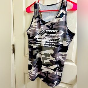 Camo flag tank